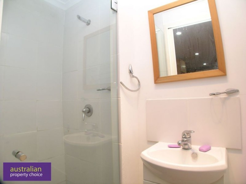 1/53 Railway Parade, Condell Park NSW 2200