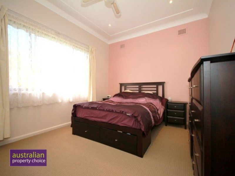 53 Railway Parade, Condell Park NSW 2200