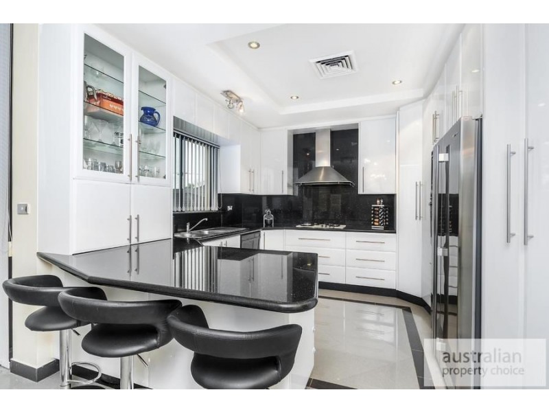 27 Raglan Road, Miranda NSW 2228