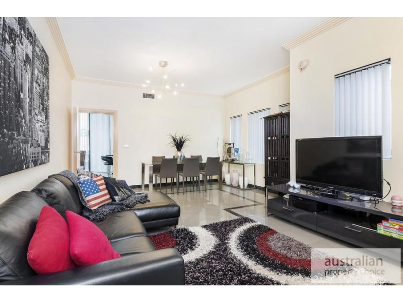 27 Raglan Road, Miranda NSW 2228