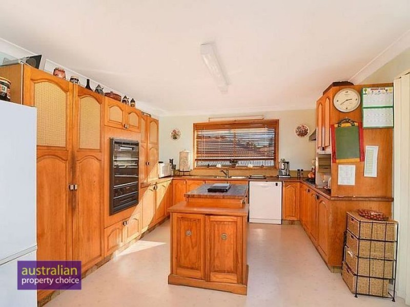 61 Boondilla Road, Blue Bay NSW 2261