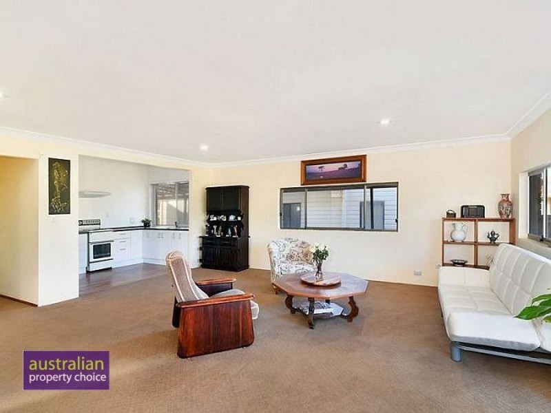 61 Boondilla Road, Blue Bay NSW 2261