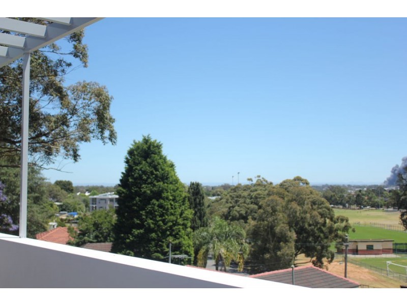 34 Gover St, Peakhurst NSW 2210