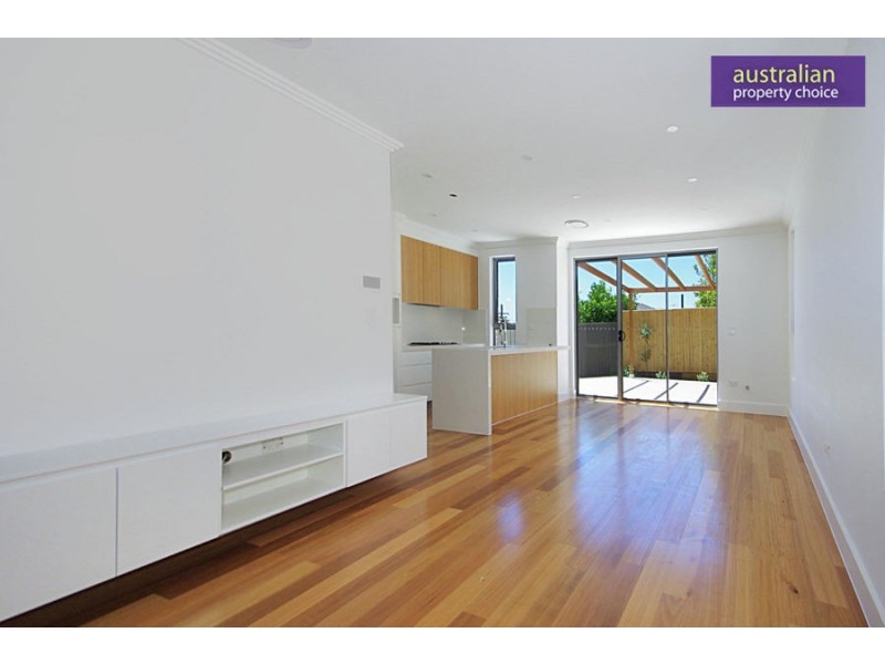 1/13 Olive Crescent, Peakhurst NSW 2210