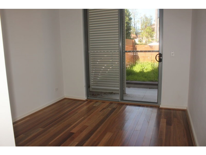 4-8 Pearce Ave, Peakhurst NSW 2210