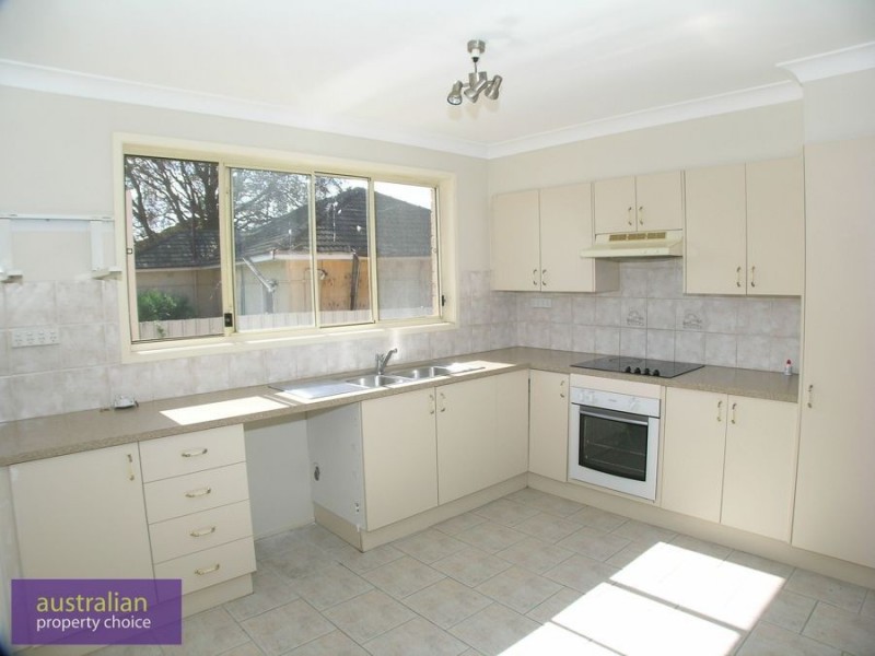 15 Gover Street, Peakhurst NSW 2210