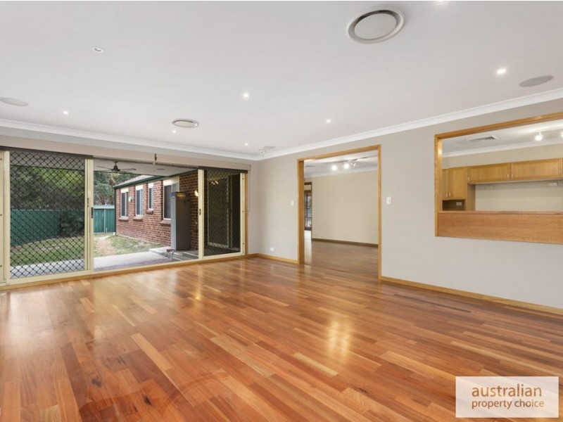 10 Tivoli Court, Wattle Grove NSW 2173