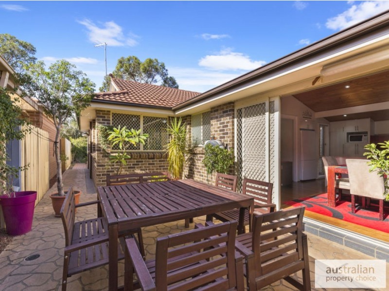 6 Banyule Court, Wattle Grove NSW 2173