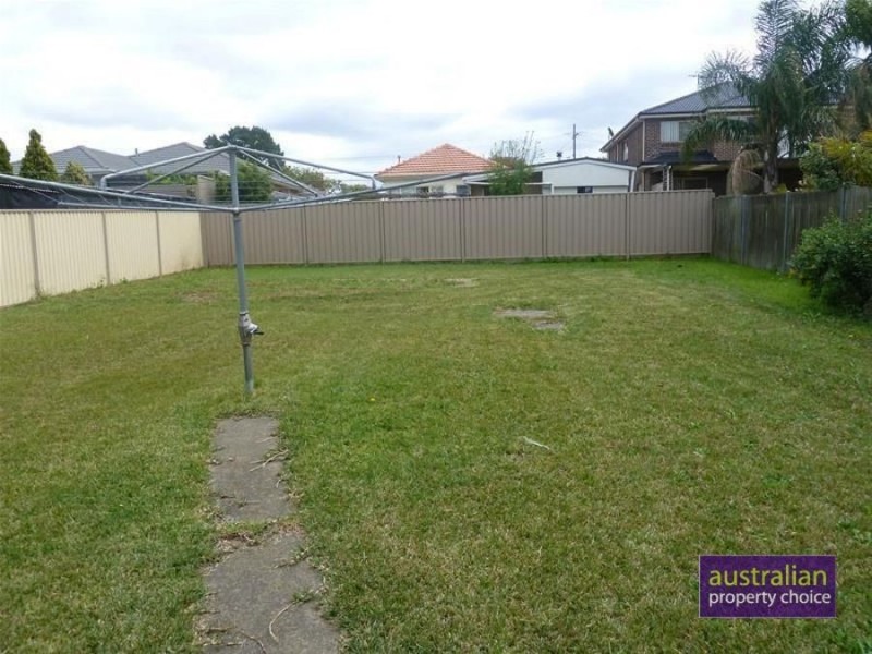 82 MAIDEN STREET, Greenacre NSW 2190