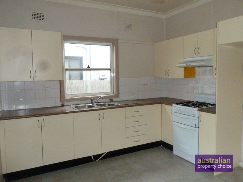 82 MAIDEN STREET, Greenacre NSW 2190