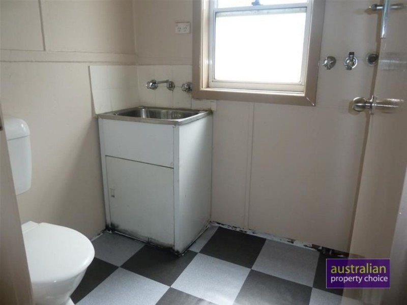 82 MAIDEN STREET, Greenacre NSW 2190