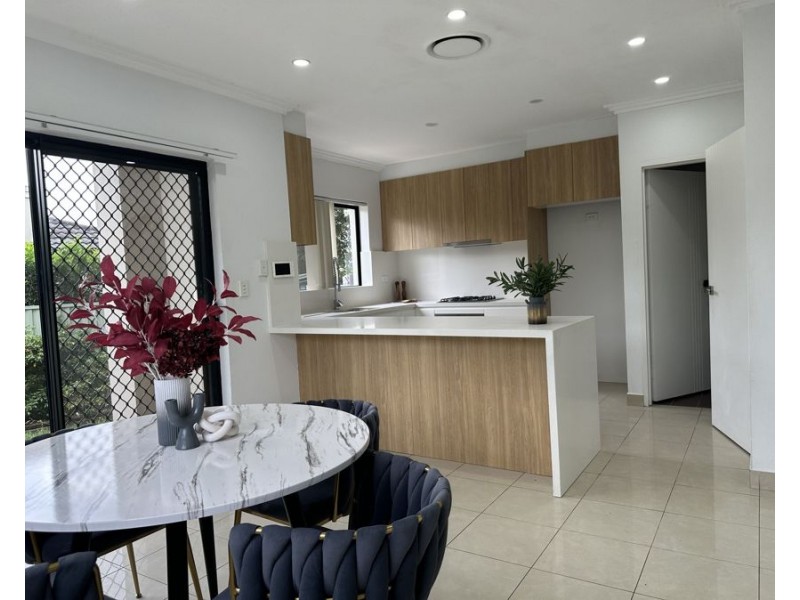 8/15-17 Larkhill Avenue, Riverwood NSW 2210
