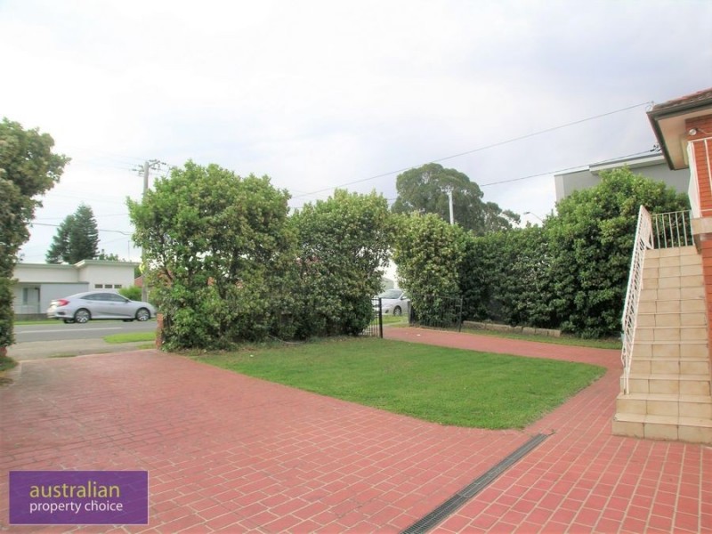 87 Flowerdale Road, Liverpool NSW 2170