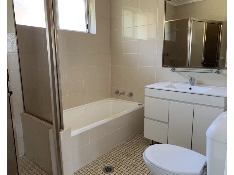 4/5 Maher St, Hurstville NSW 2220