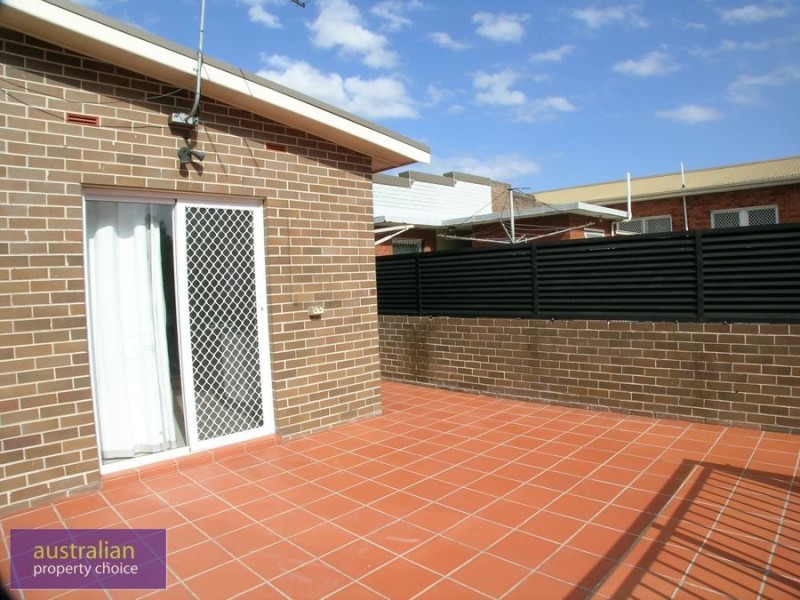 1/241 Kingsgrove Road, Kingsgrove NSW 2208