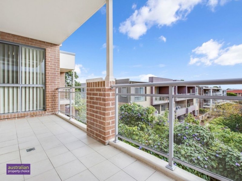 9/4 Coleridge St, Riverwood NSW 2210
