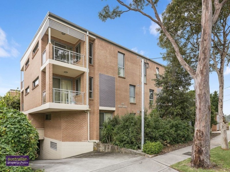 9/4 Coleridge St, Riverwood NSW 2210