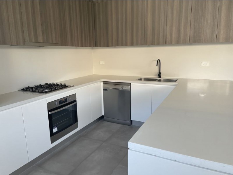 7/4-8 Hugh Ave, Peakhurst Heights NSW 2210