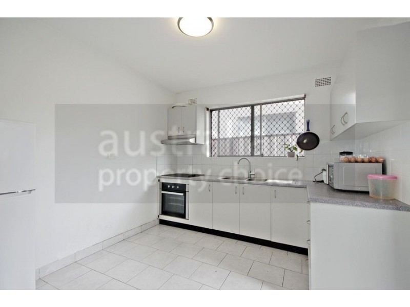 1/106 Sproule Street, Lakemba NSW 2195