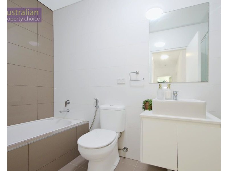 9/2-4 Peake Pde, Peakhurst NSW 2210