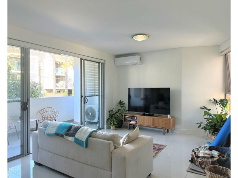 6/2-4 Peak Pde, Peakhurst NSW 2210