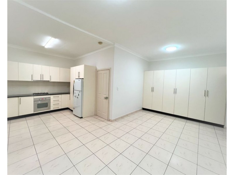 12 Harris St, Harris Park NSW 2150