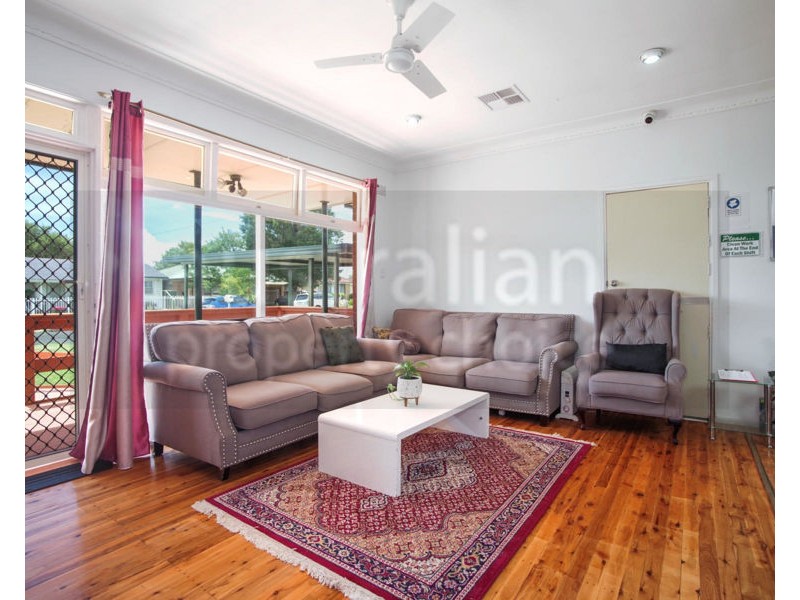 7 Brisbane Road, Campbelltown NSW 2560