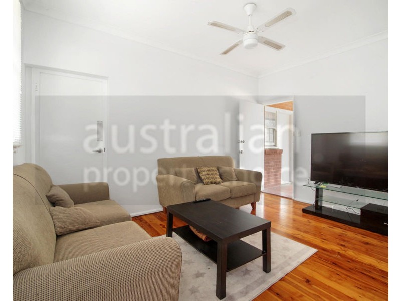 7 Brisbane Road, Campbelltown NSW 2560
