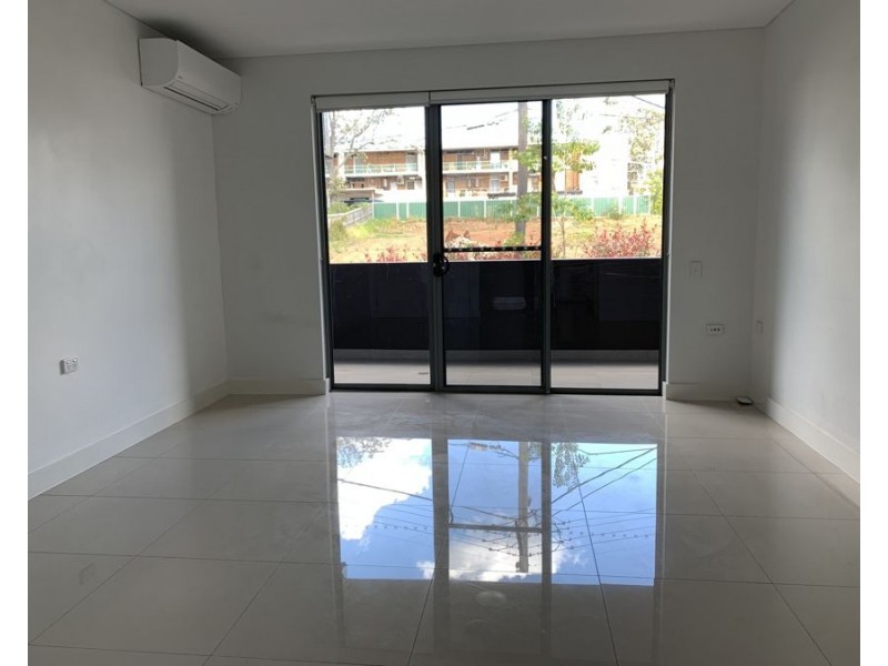 10/2-4 Peake Parade, Peakhurst NSW 2210