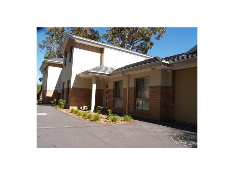 2/86 Belmore Road, Peakhurst NSW 2210