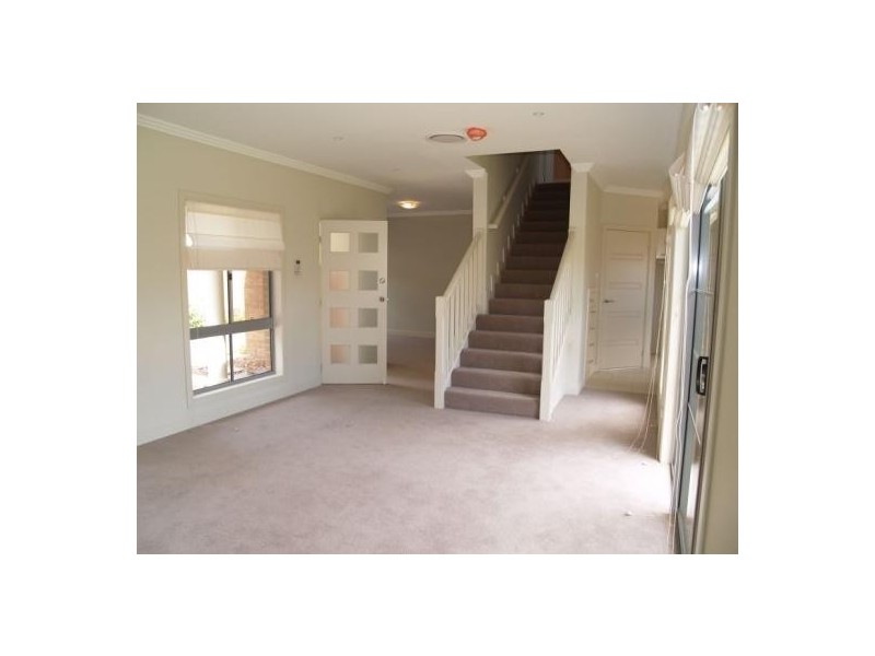 2/86 Belmore Road, Peakhurst NSW 2210