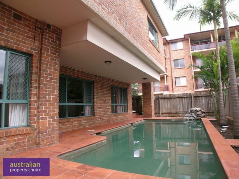 8 General Holmes Drive, Brighton-le-sands NSW 2216