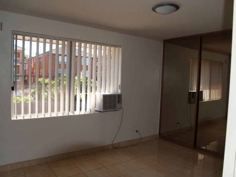 8/36 Macdonald Street, Lakemba NSW 2195