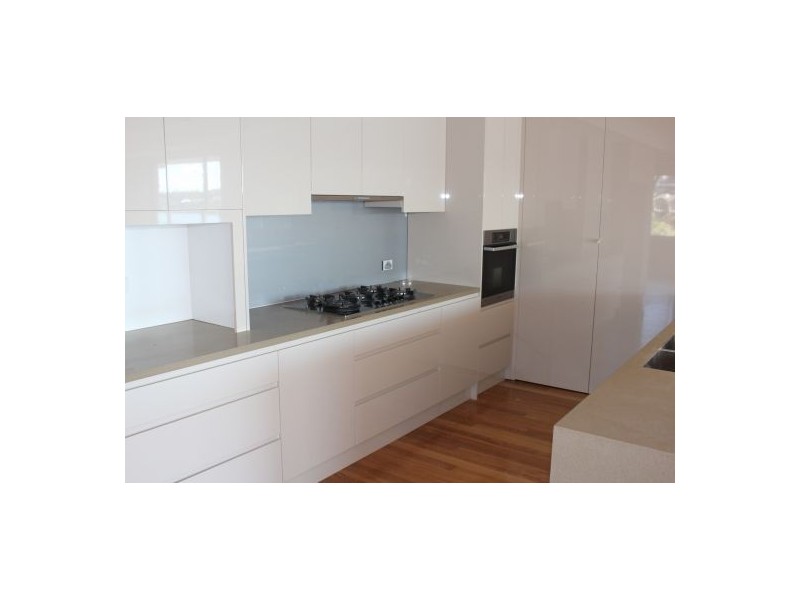 2 Walton Cr, Abbotsford NSW 2046