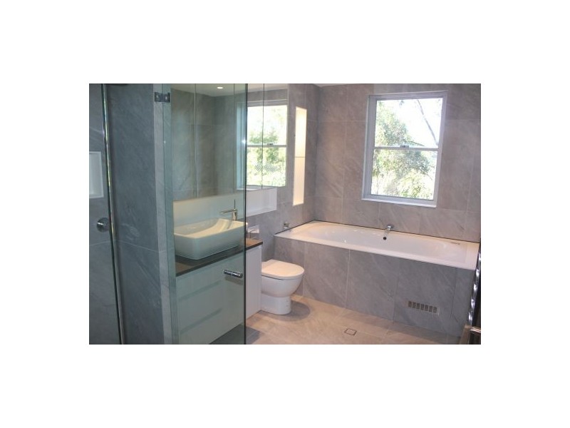 2 Walton Cr, Abbotsford NSW 2046