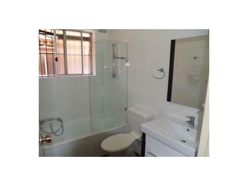 8/36 Macdonald Street, Lakemba NSW 2195