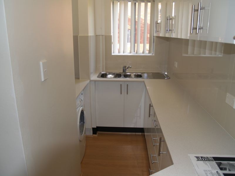 1/96 Sproule St, Lakemba NSW 2195