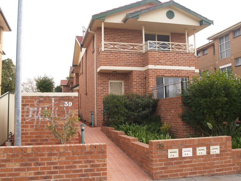 2/39 Rosemont Street, Punchbowl NSW 2196