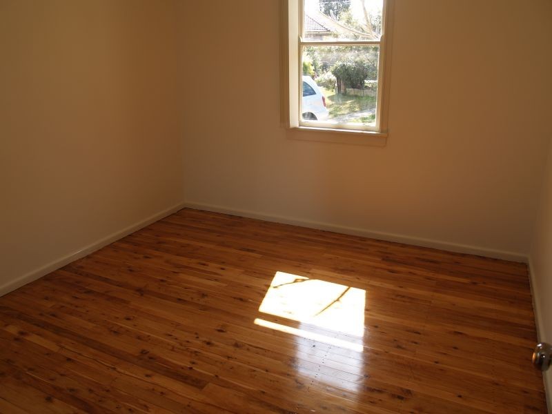 8 Lumeah Ave, Punchbowl NSW 2196