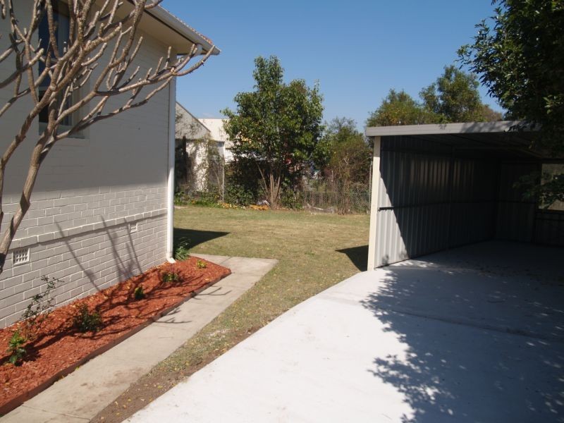 8 Lumeah Ave, Punchbowl NSW 2196