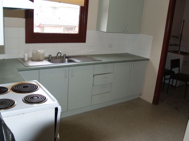 2 Bottlebrush Ave, Lugarno NSW 2210