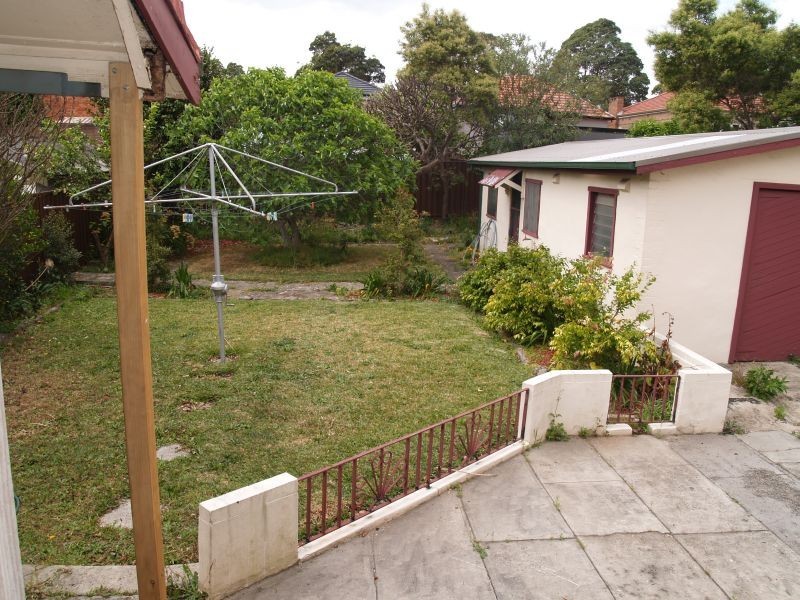 44 Proctor Pde, Kingsgrove NSW 2208