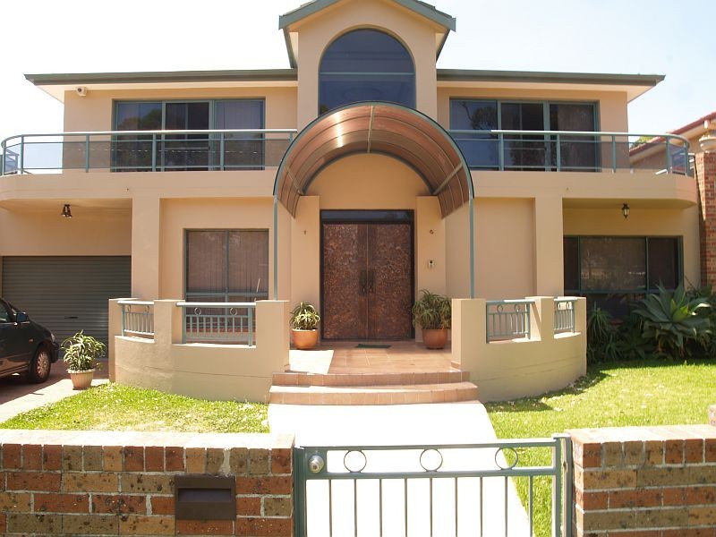 16  Samuel Street, Peakhurst NSW 2210