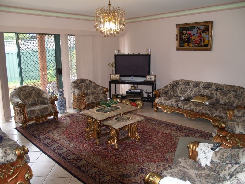 16  Samuel Street, Peakhurst NSW 2210