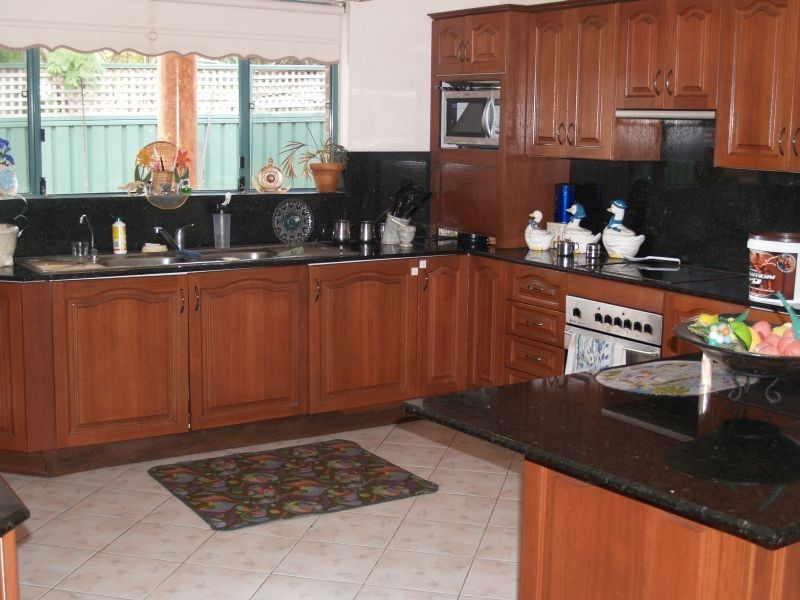 16  Samuel Street, Peakhurst NSW 2210