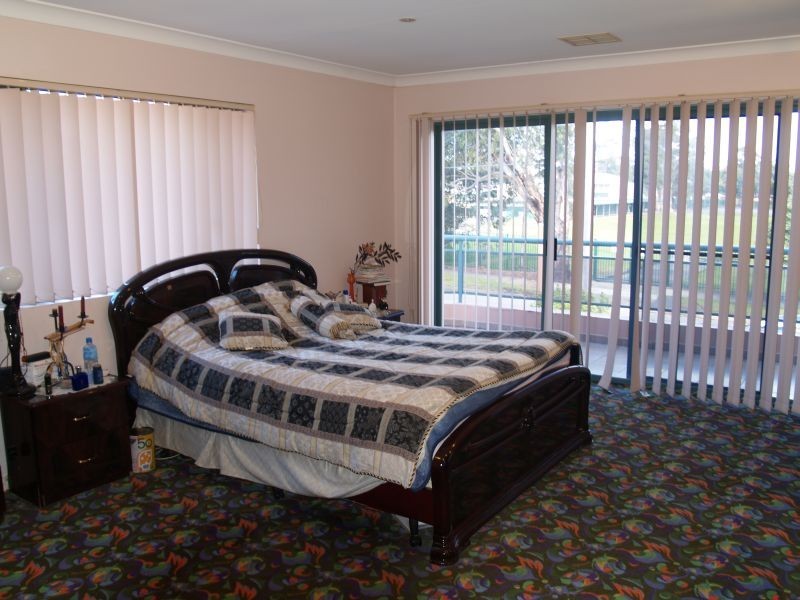 16  Samuel Street, Peakhurst NSW 2210