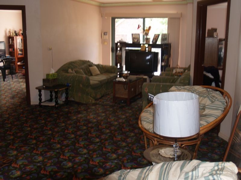 16  Samuel Street, Peakhurst NSW 2210