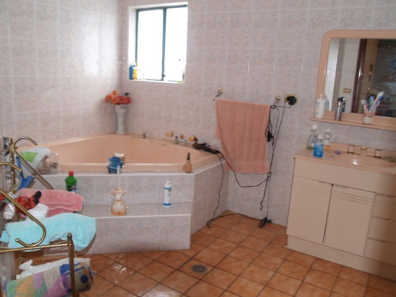 16  Samuel Street, Peakhurst NSW 2210