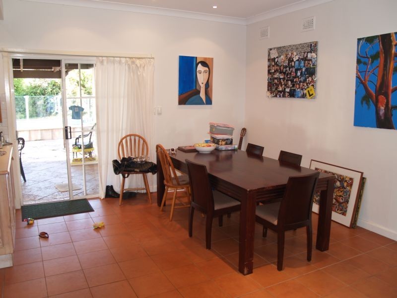 2 Hansen Ave, Earlwood NSW 2206
