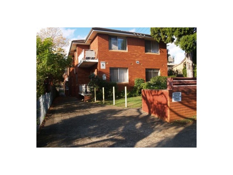 1/96 Sproule Street, Lakemba NSW 2195